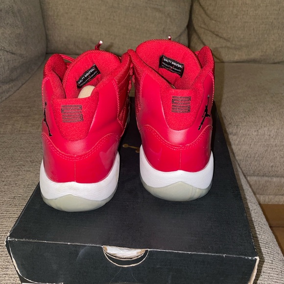 Air Jordan 11 Retro 7y gym red/white worn 4x - Picture 6 of 6